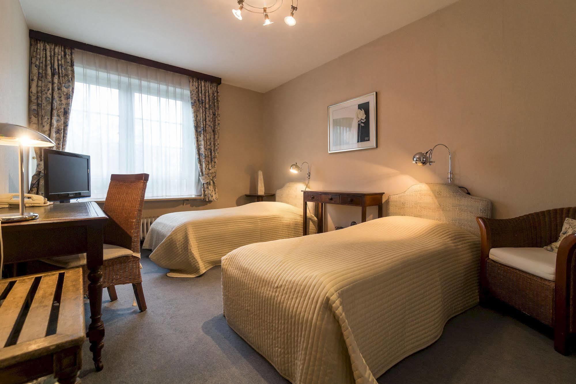 Thermen Hotel & Restaurant Bad Soden バート・ゾーデン・アム・タウヌス エクステリア 写真