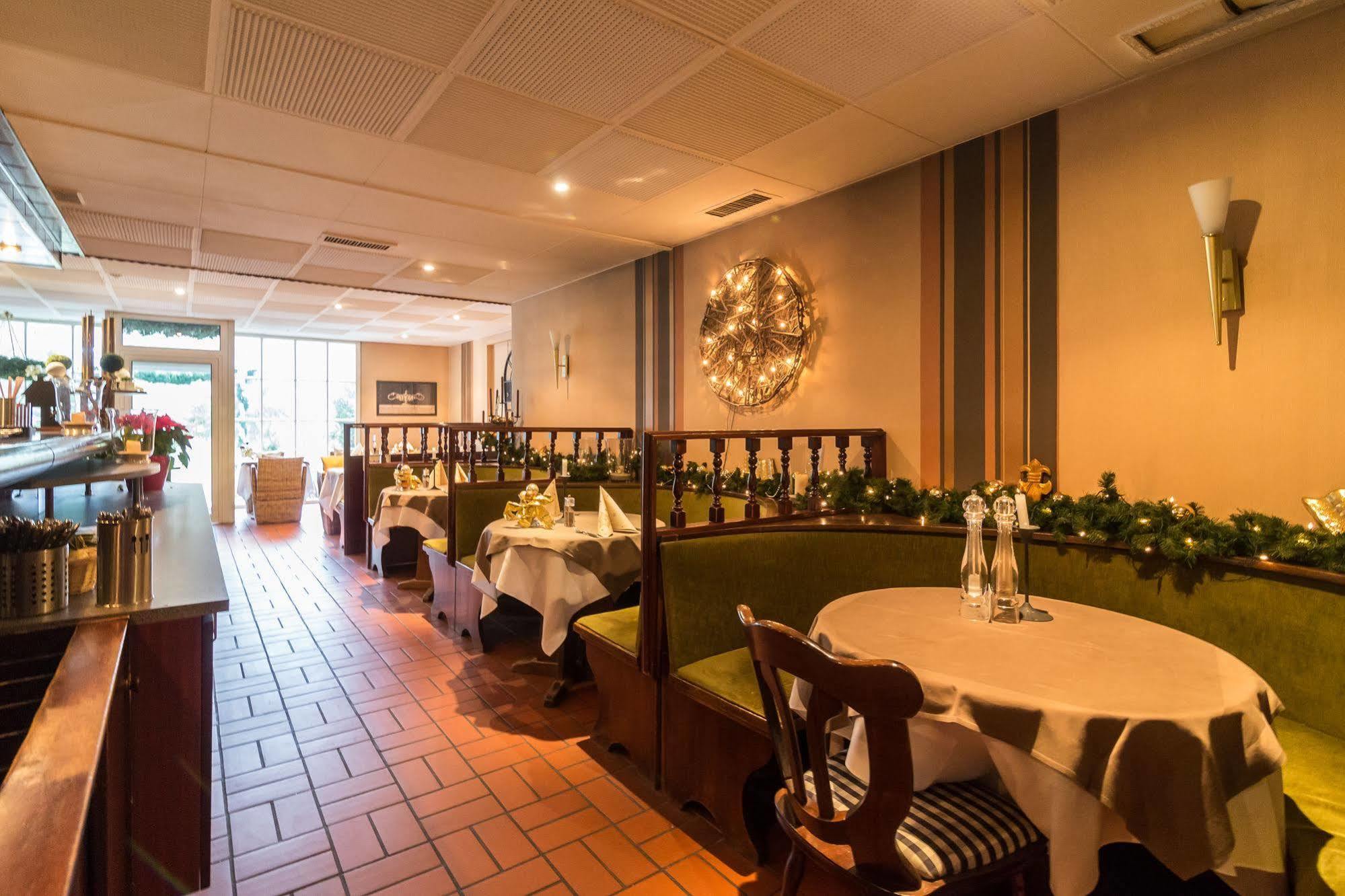 Thermen Hotel & Restaurant Bad Soden バート・ゾーデン・アム・タウヌス エクステリア 写真